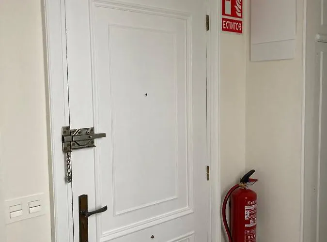 Apartment Gascona 26 - Pleno Centro, Muy Tranquilo, Parking Gratis En Mismo Edificio, Ascensor, Wifi Oviedo